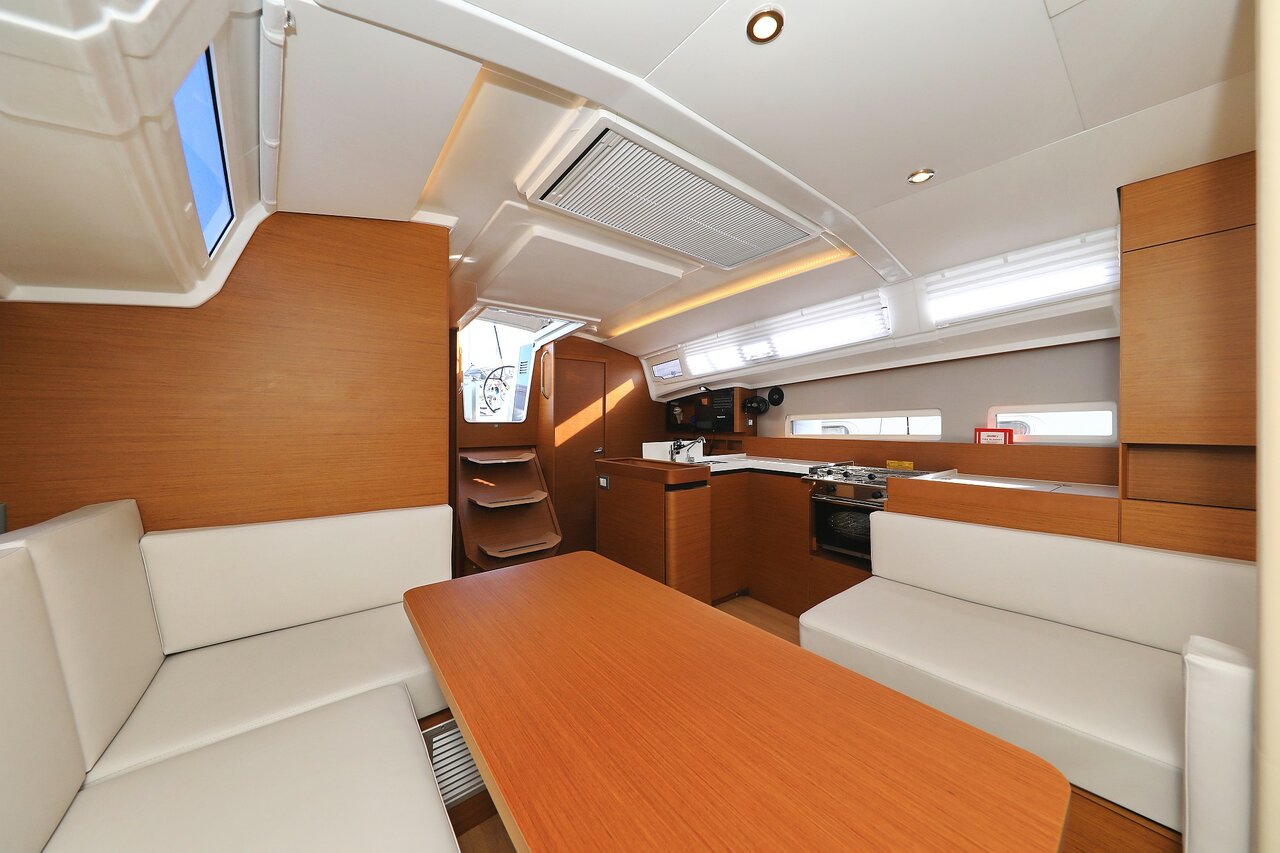 Sun Odyssey 410 - 3 cab. — photo 11