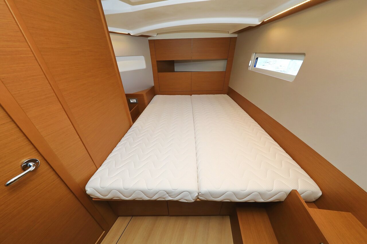 Sun Odyssey 410 - 3 cab. — photo 18