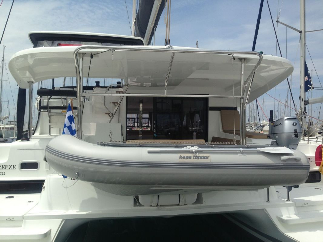 Lagoon 42 - 4 + 2 cab. — photo 4