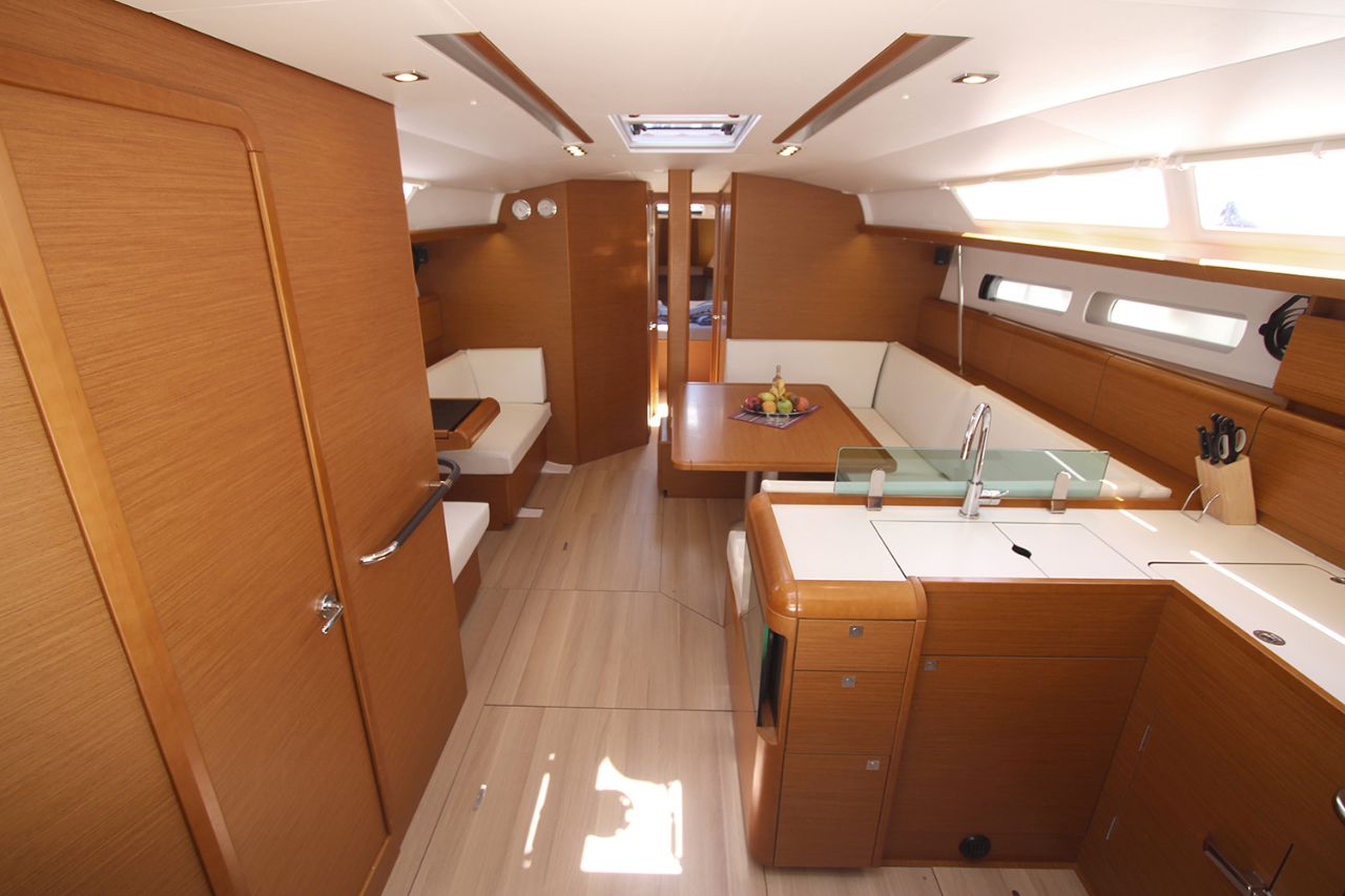 Sun Odyssey 449 — photo 11