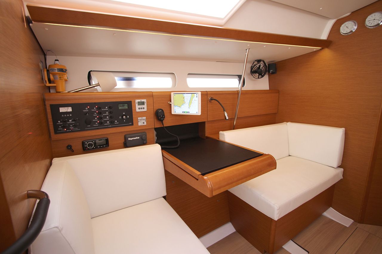 Sun Odyssey 449 — photo 14