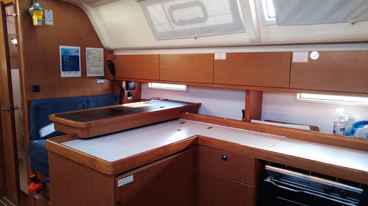 Bavaria Cruiser 51 — photo 10