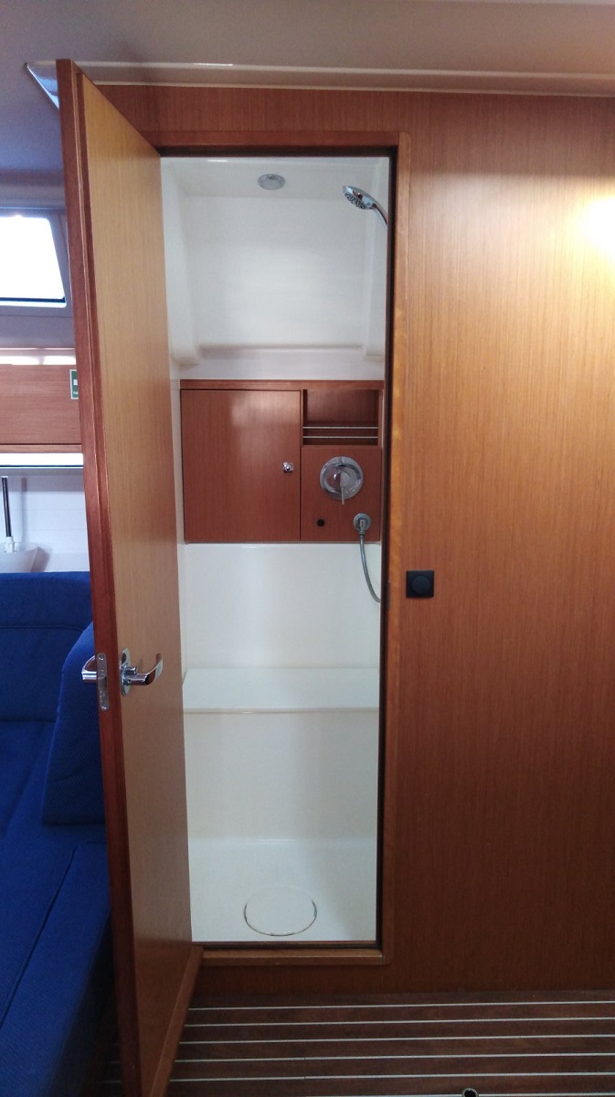 Bavaria Cruiser 51 — photo 16