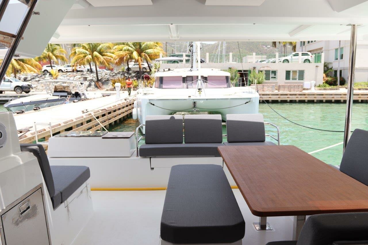 Fountaine Pajot Astrea 42 - 4 + 1 cab. — photo 9