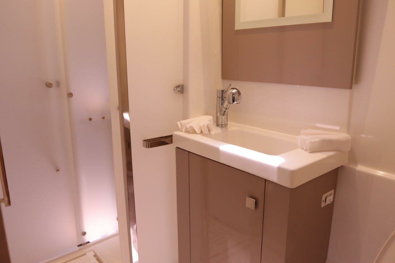 Fountaine Pajot Astrea 42 - 4 + 1 cab. — photo 21