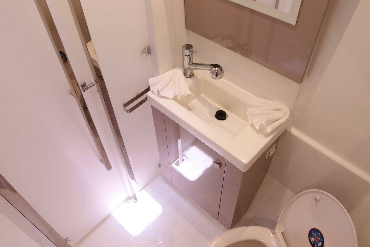 Fountaine Pajot Astrea 42 - 4 + 1 cab. — photo 22
