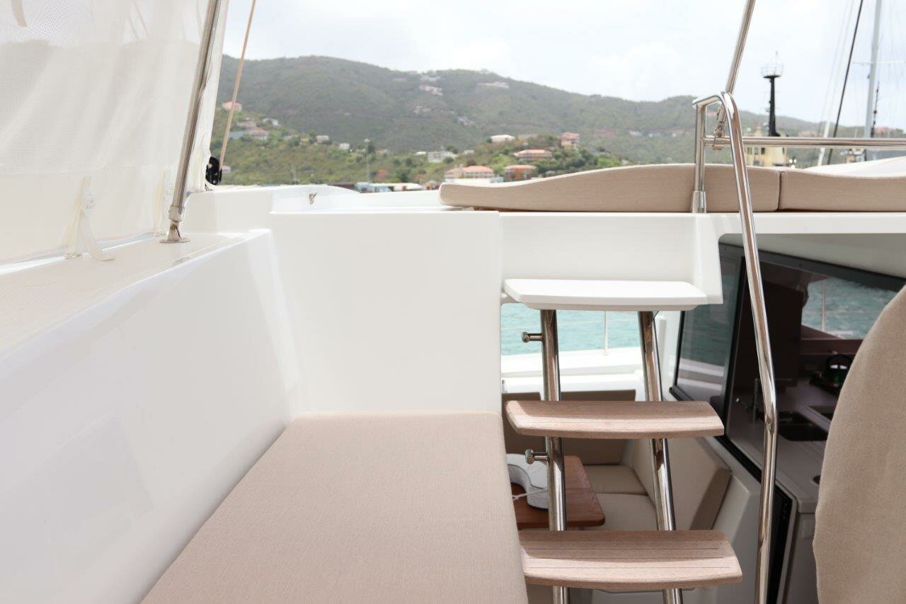 Fountaine Pajot Astrea 42 - 4 + 1 cab. — photo 12