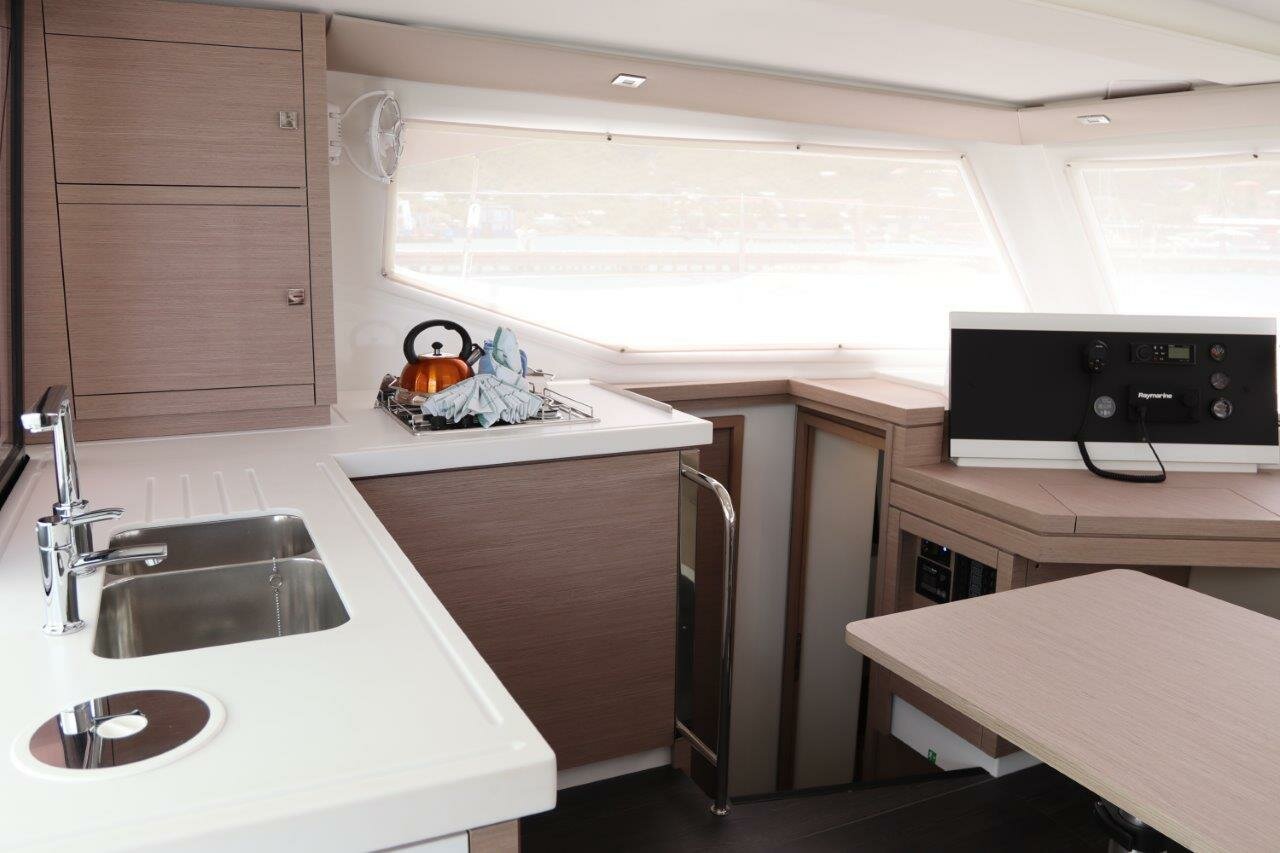 Fountaine Pajot Lucia 40 - 4 cab. — photo 19