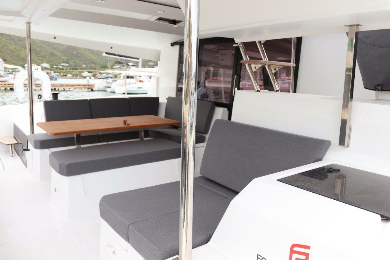 Fountaine Pajot Astrea 42 - 4 + 1 cab. — photo 11