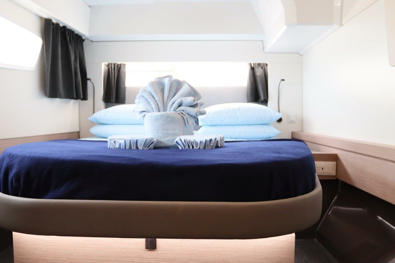 Fountaine Pajot Astrea 42 - 4 + 1 cab. — photo 19