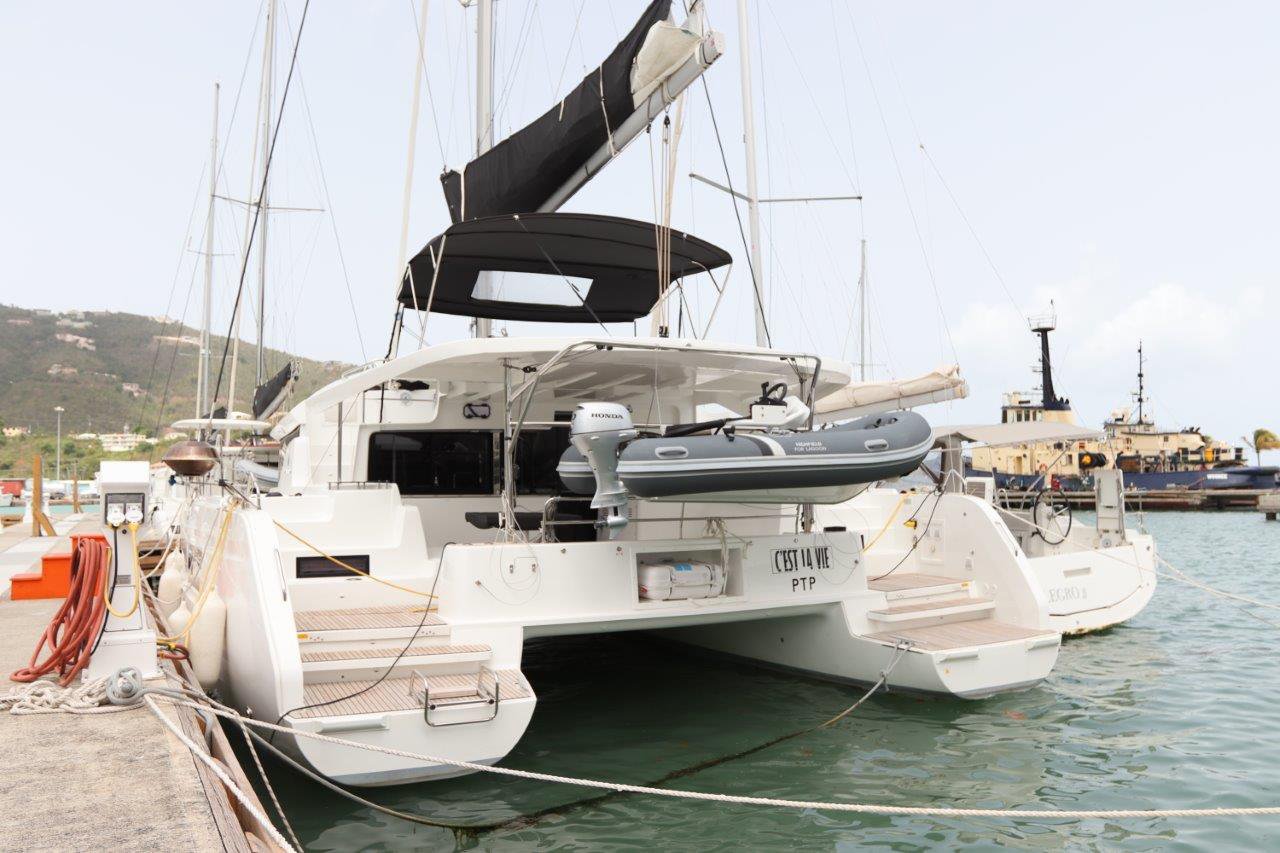 Lagoon 46 - 4 + 2 cab. — photo 1