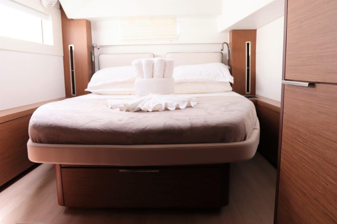Lagoon 46 - 4 + 2 cab. — photo 23