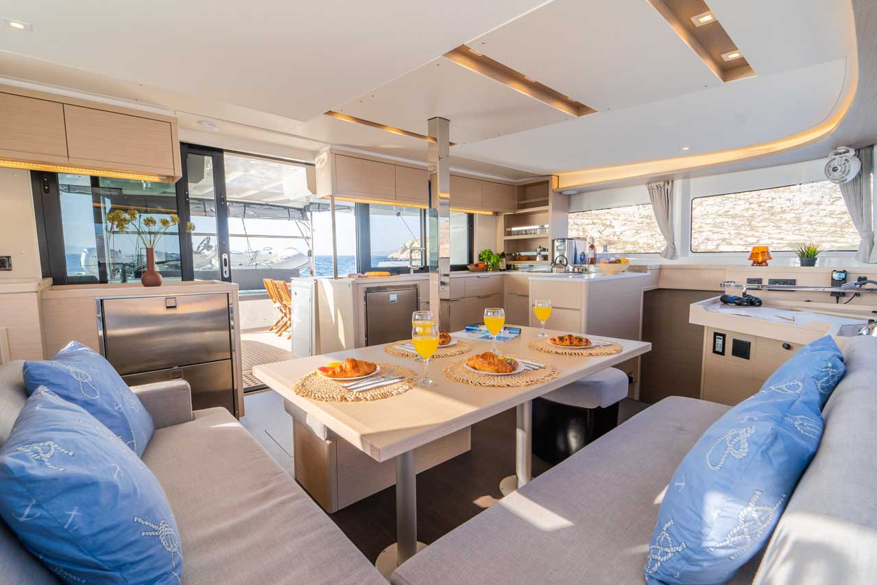 Lagoon 46 - 4 + 2 cab. — photo 17