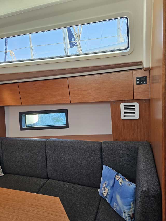 Bavaria C38 — photo 8