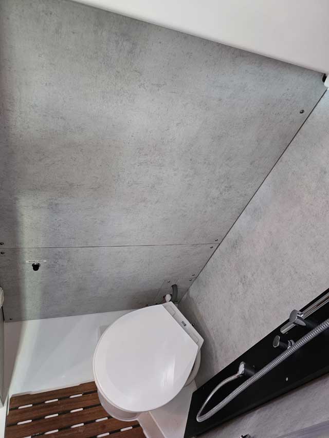 Bavaria C38 — photo 16