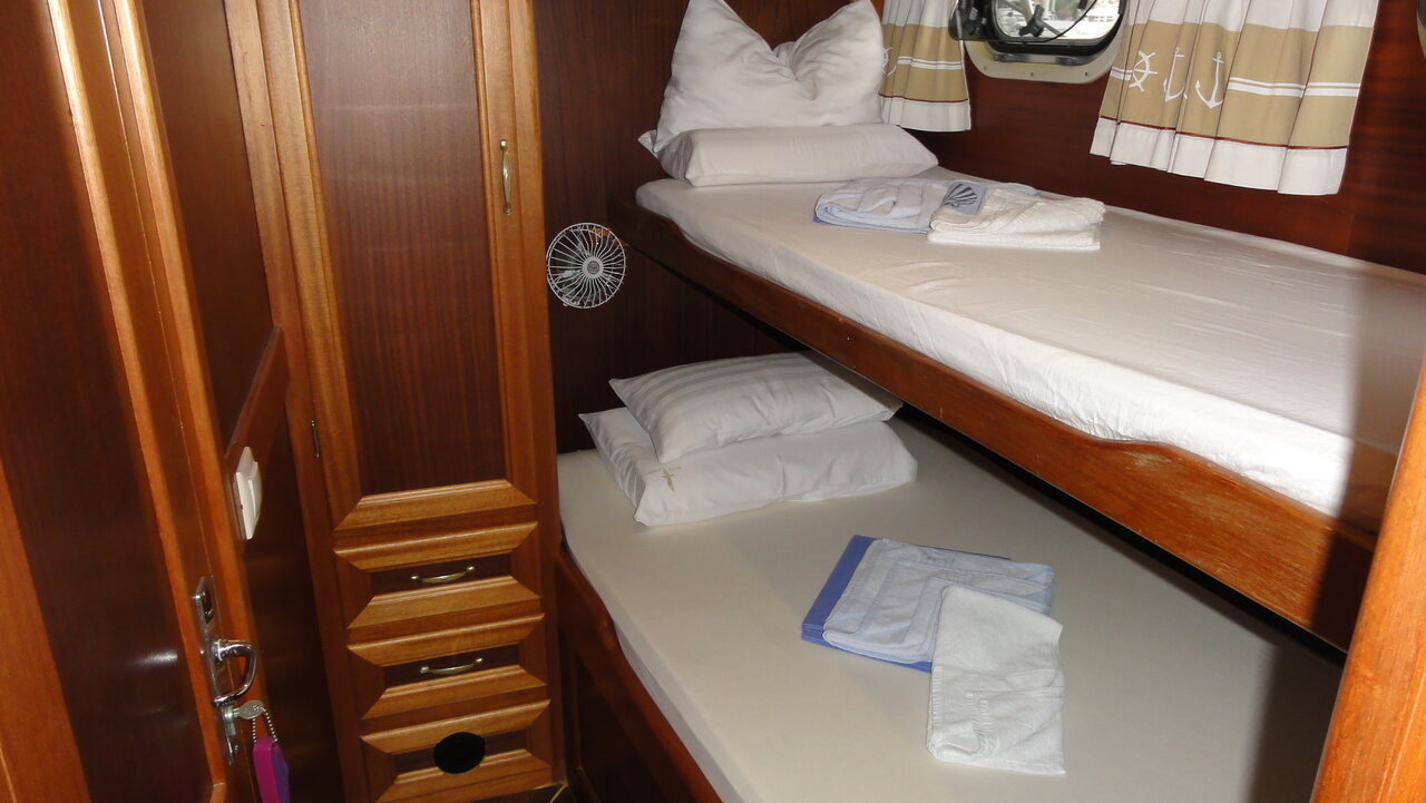 Larus - 3 + 1 cab. — photo 26