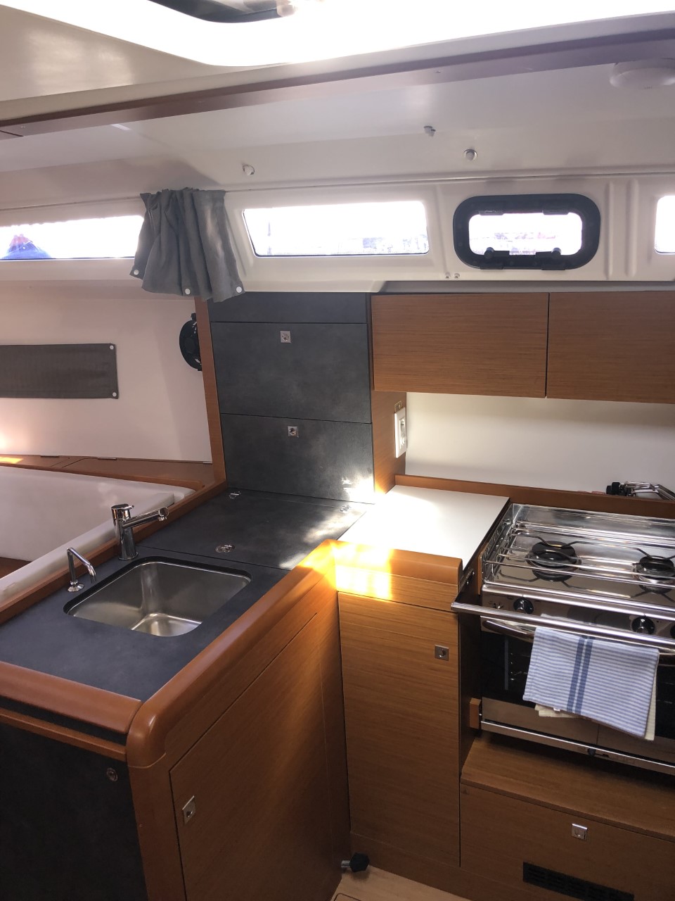 Sun Odyssey 349 - 3 cab. — photo 10