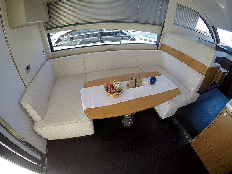 Fairline Squadron 50 — photo 13
