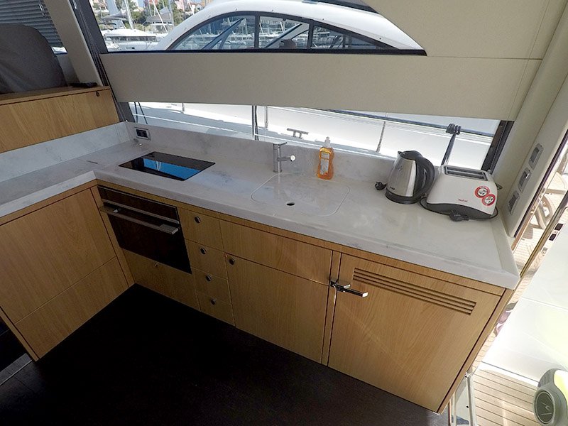 Fairline Squadron 50 — photo 14