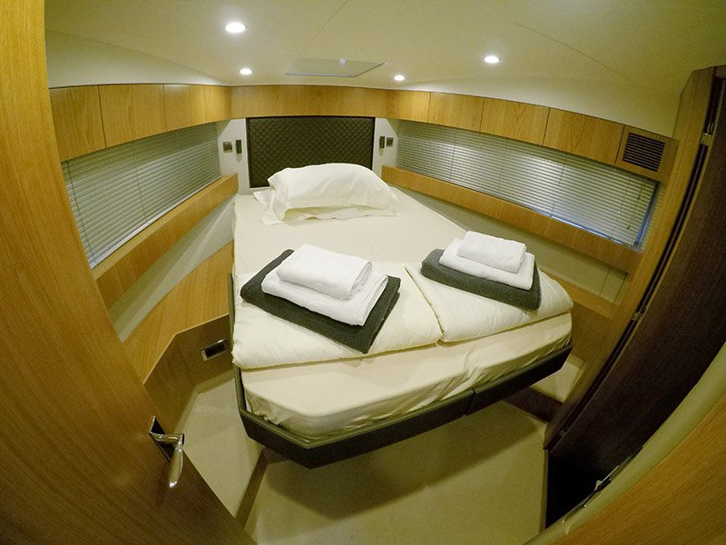 Fairline Squadron 50 — photo 2