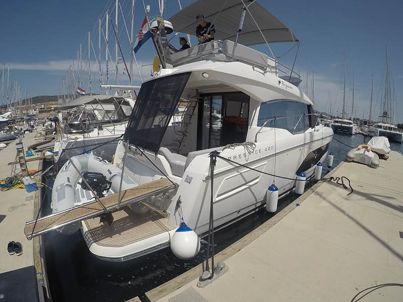 Prestige 420 Fly - 2 cab. — photo 1