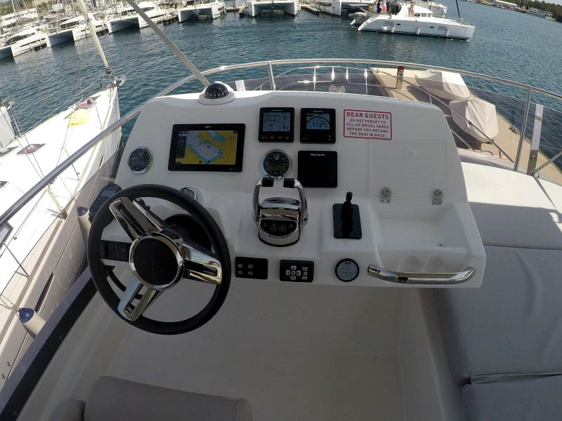 Prestige 420 Fly - 2 cab. — photo 9