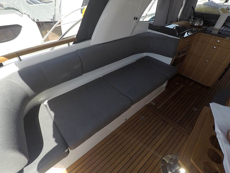 Marex 360 Cabriolet Cruiser — photo 12