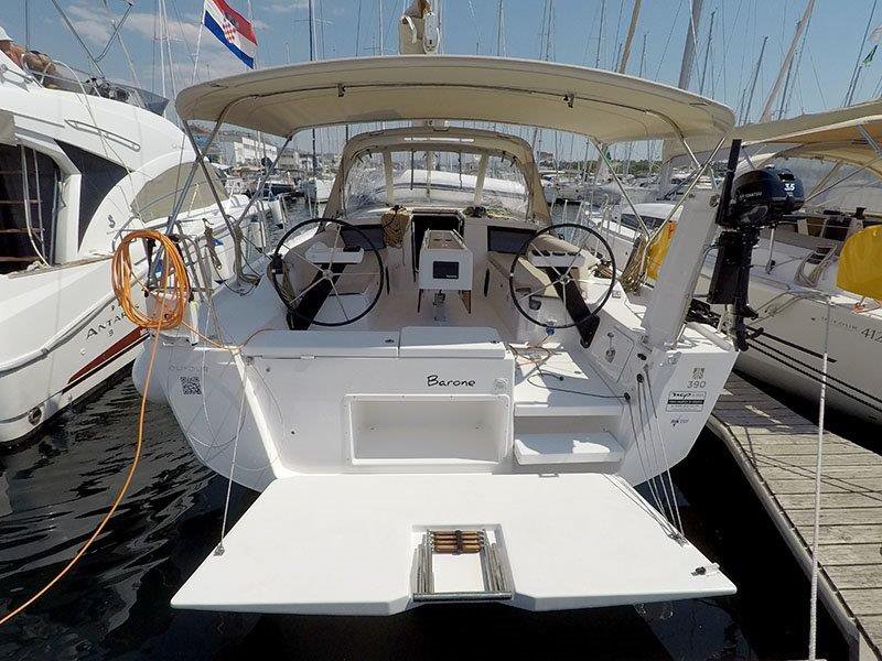 Dufour 390 GL — photo 4