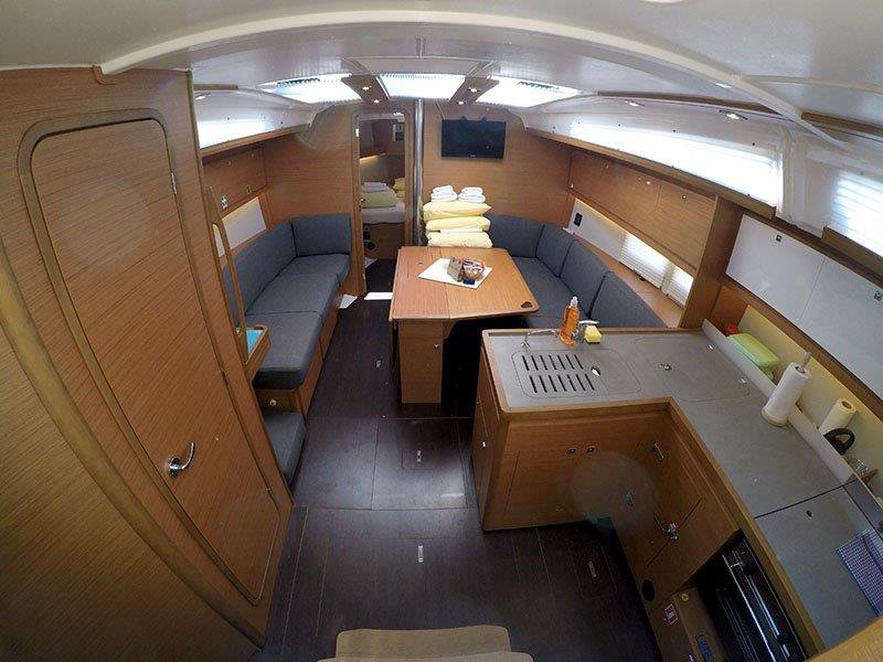 Dufour 390 GL — photo 6