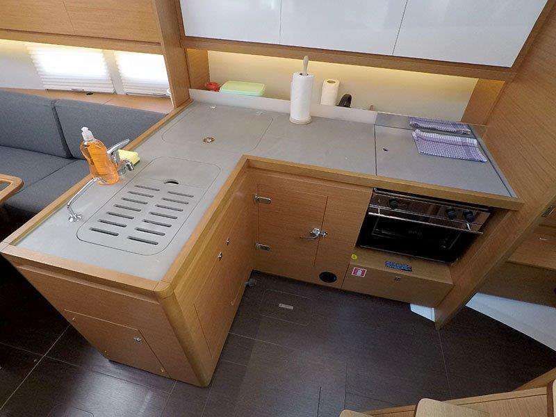 Dufour 390 GL — photo 7