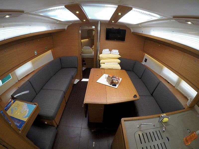 Dufour 390 GL — photo 9