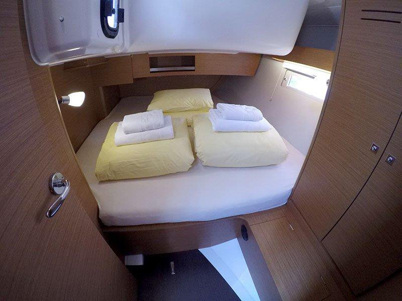 Dufour 390 GL — photo 13