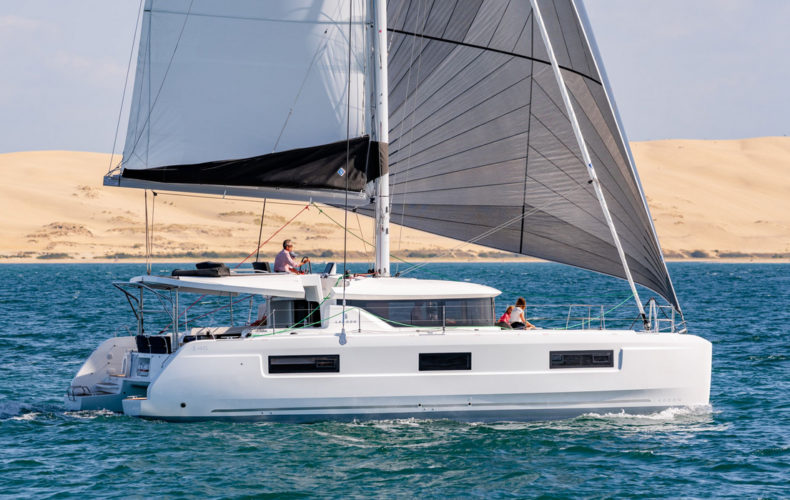 Lagoon 46 - 4 + 2 cab. — photo 1