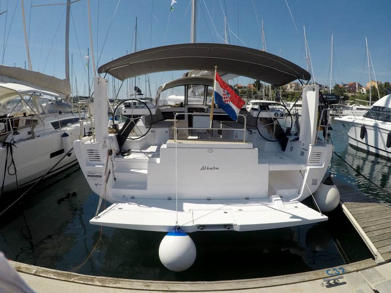 Dufour 470 - 4 cab. — photo 4