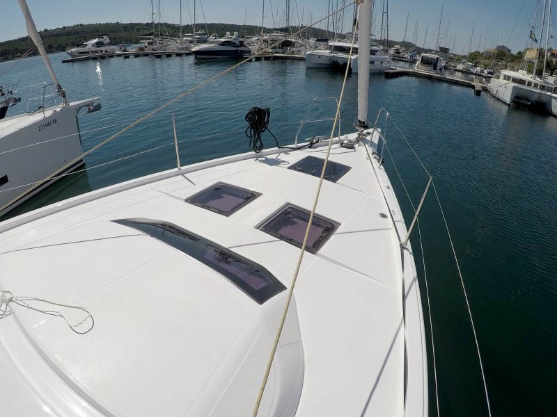 Dufour 470 - 4 cab. — photo 9