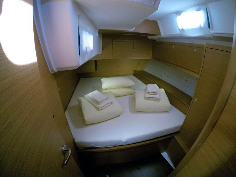 Dufour 470 - 4 cab. — photo 16