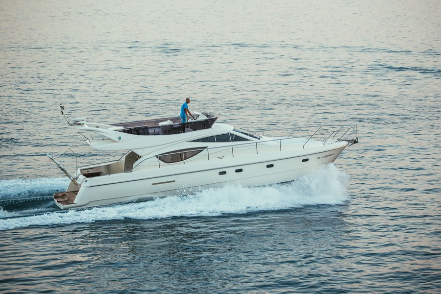 Ferretti Yachts 460i — photo 1