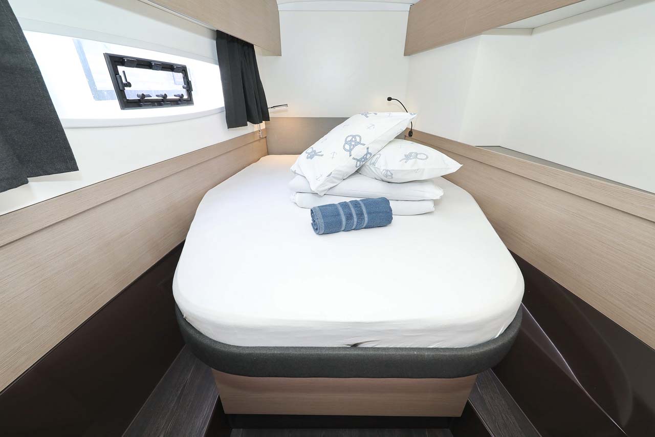 Fountaine Pajot Astrea 42 - 4 + 2 cab. — photo 24