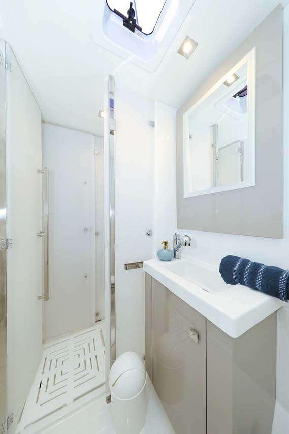 Fountaine Pajot Astrea 42 - 4 + 2 cab. — photo 33