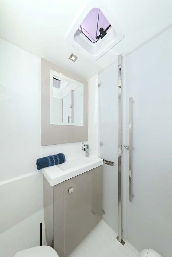 Fountaine Pajot Astrea 42 - 4 + 2 cab. — photo 35
