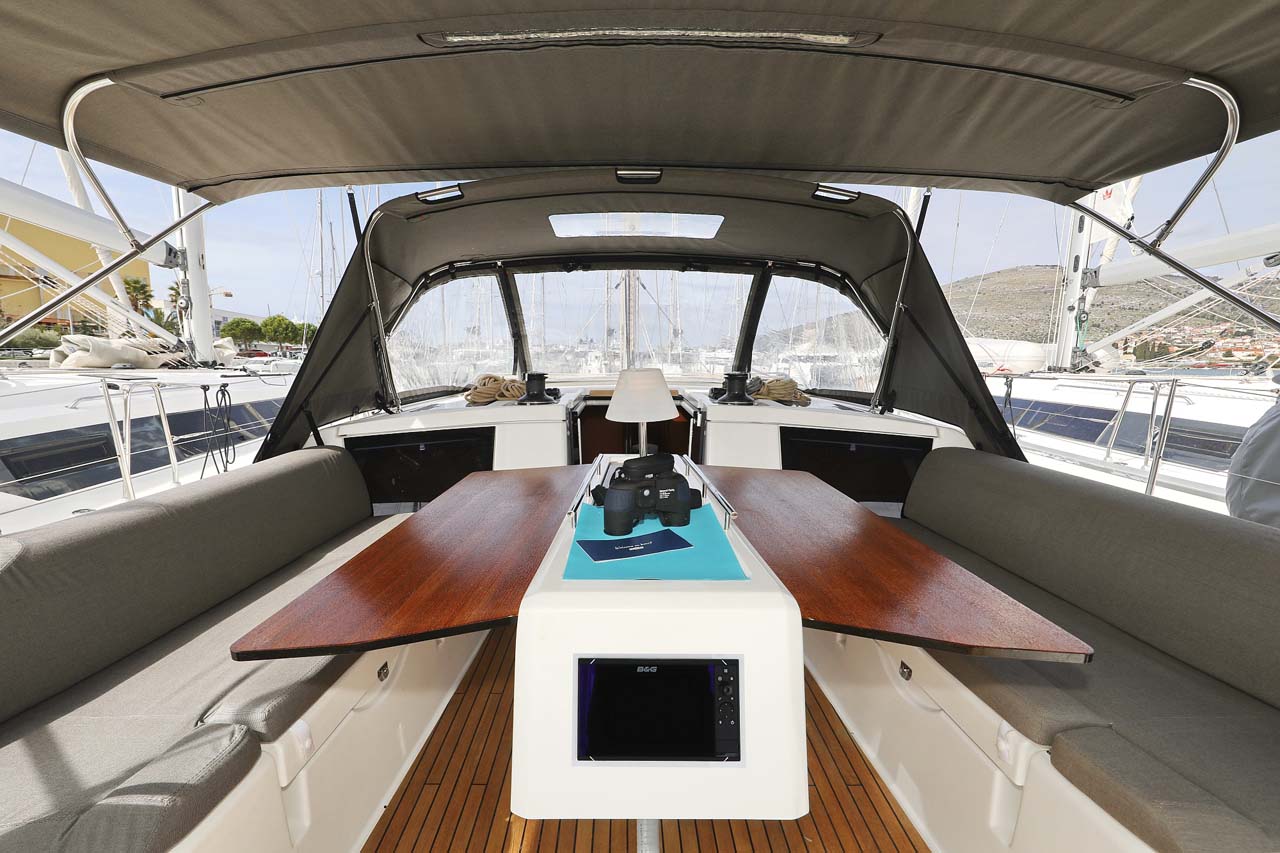 Dufour 430 — photo 10
