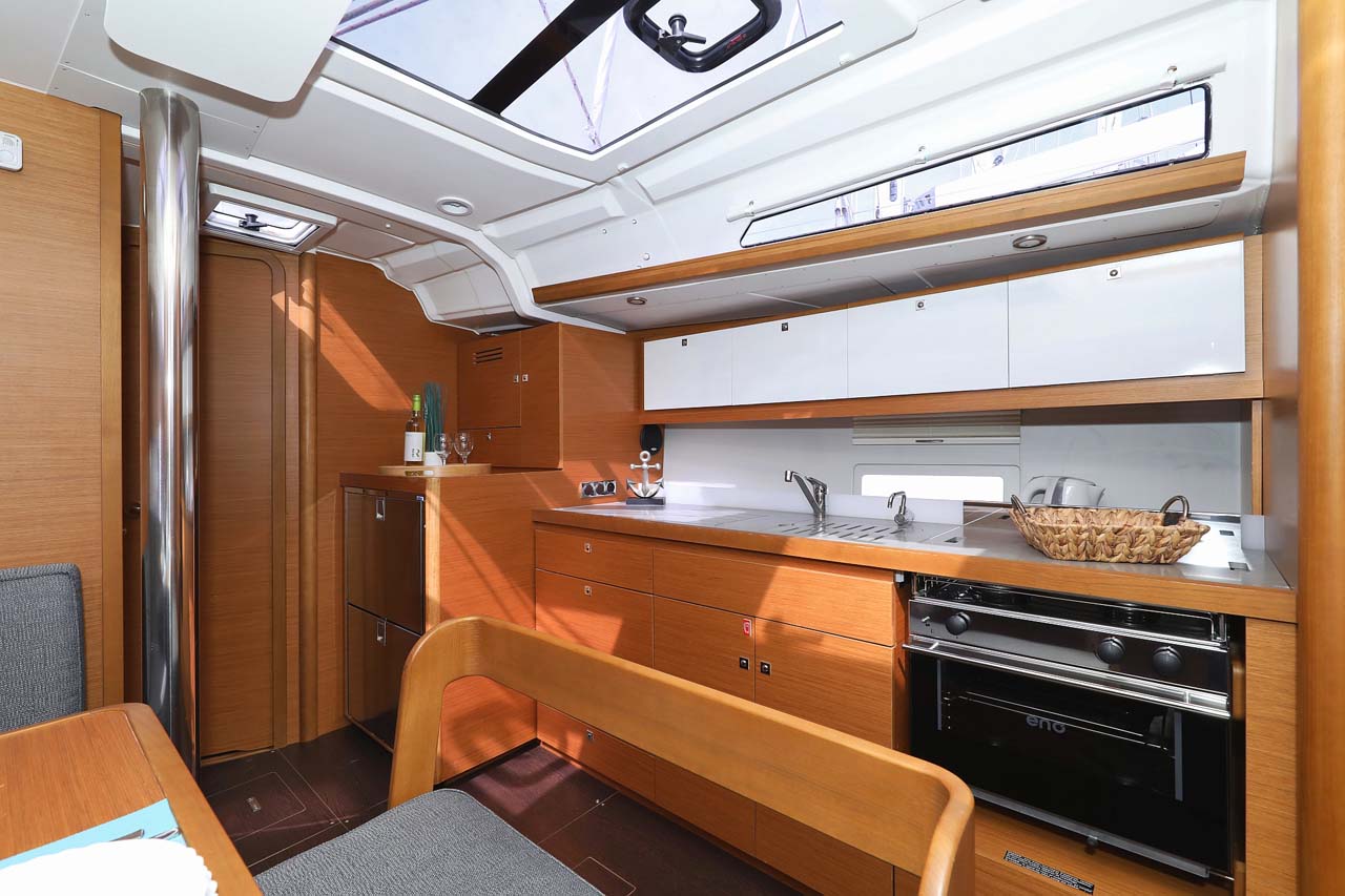 Dufour 430 — photo 15