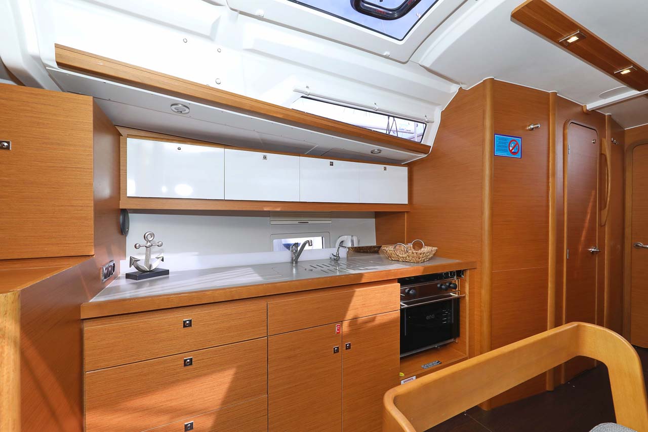 Dufour 430 — photo 16