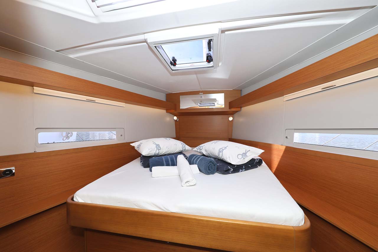 Dufour 430 — photo 18