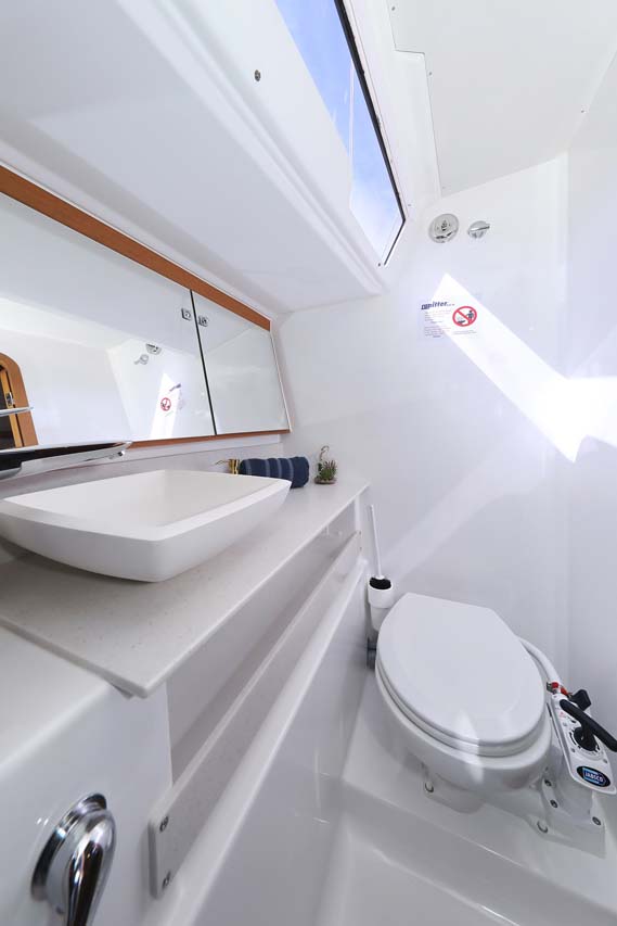 Dufour 430 — photo 29