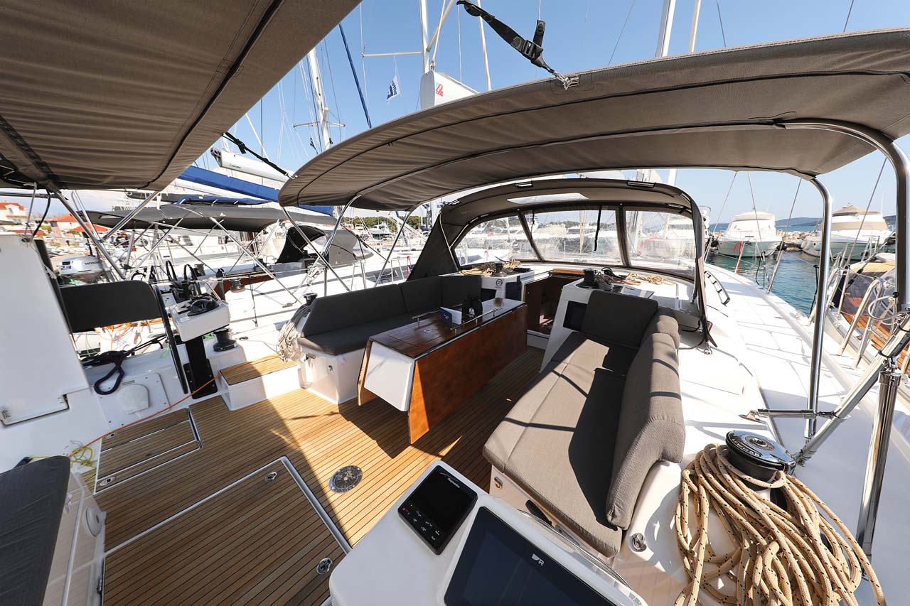 Dufour 470 - 4 cab. — photo 8