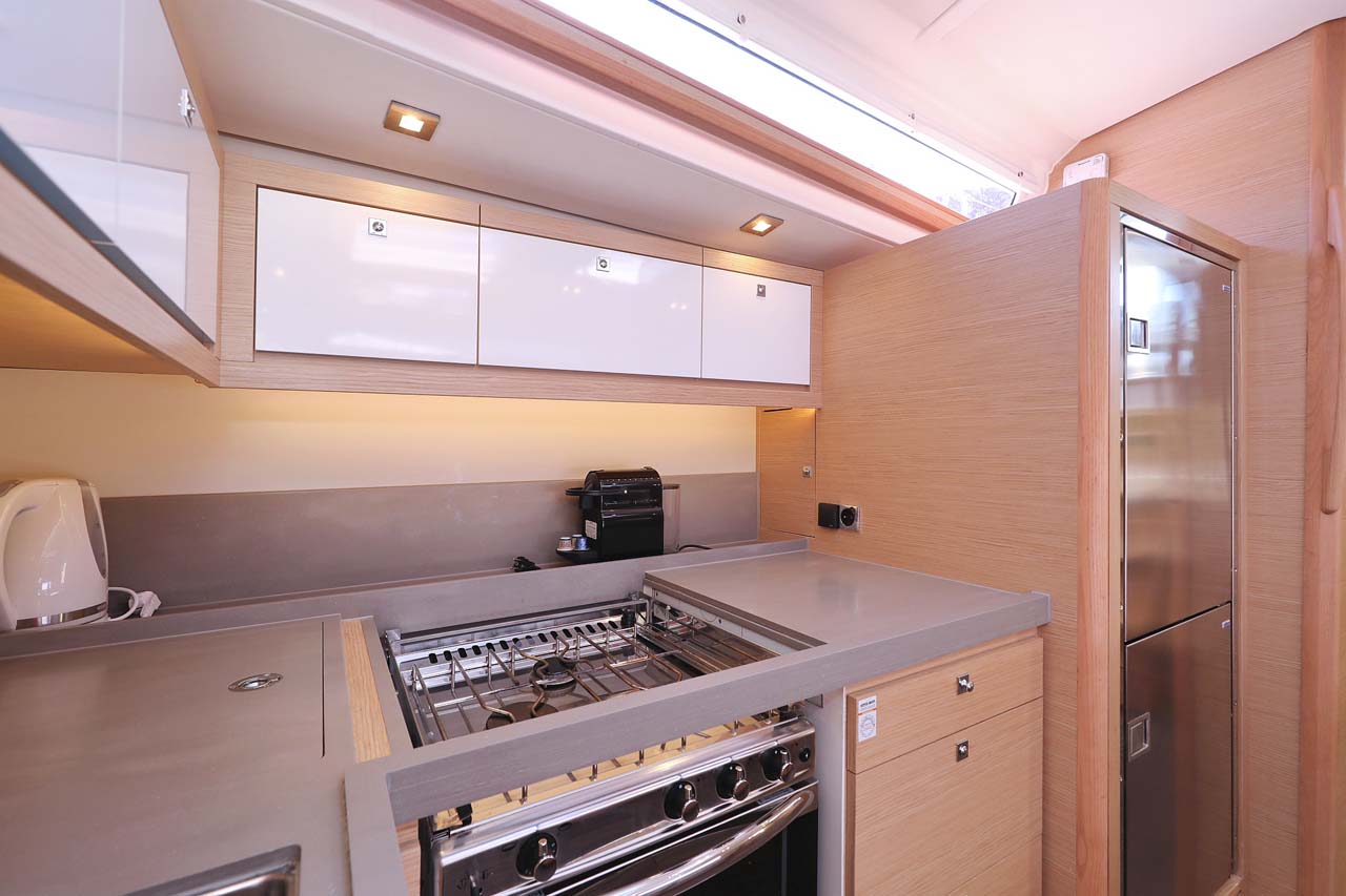 Dufour 470 - 4 cab. — photo 14