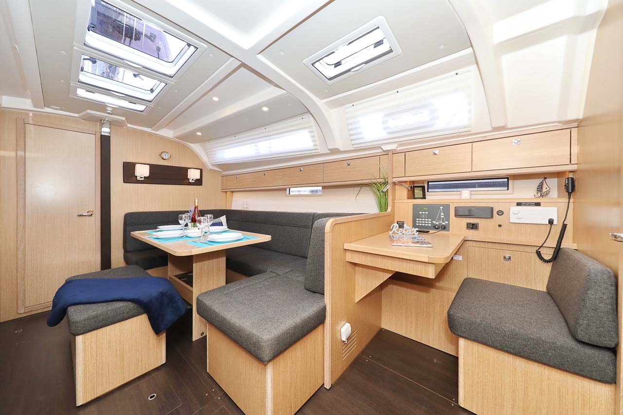 Bavaria Cruiser 41 Style — photo 13
