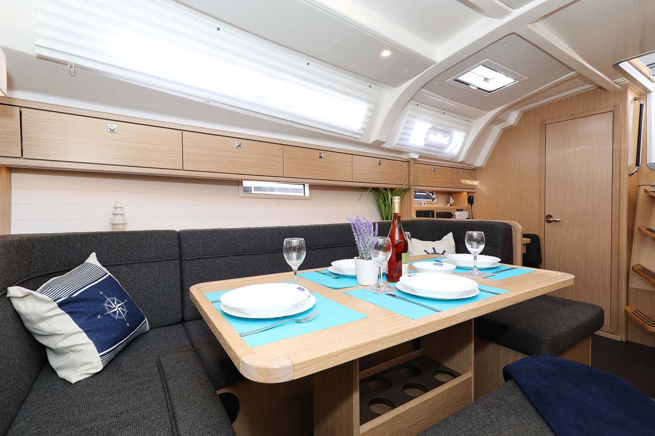 Bavaria Cruiser 41 Style — photo 14