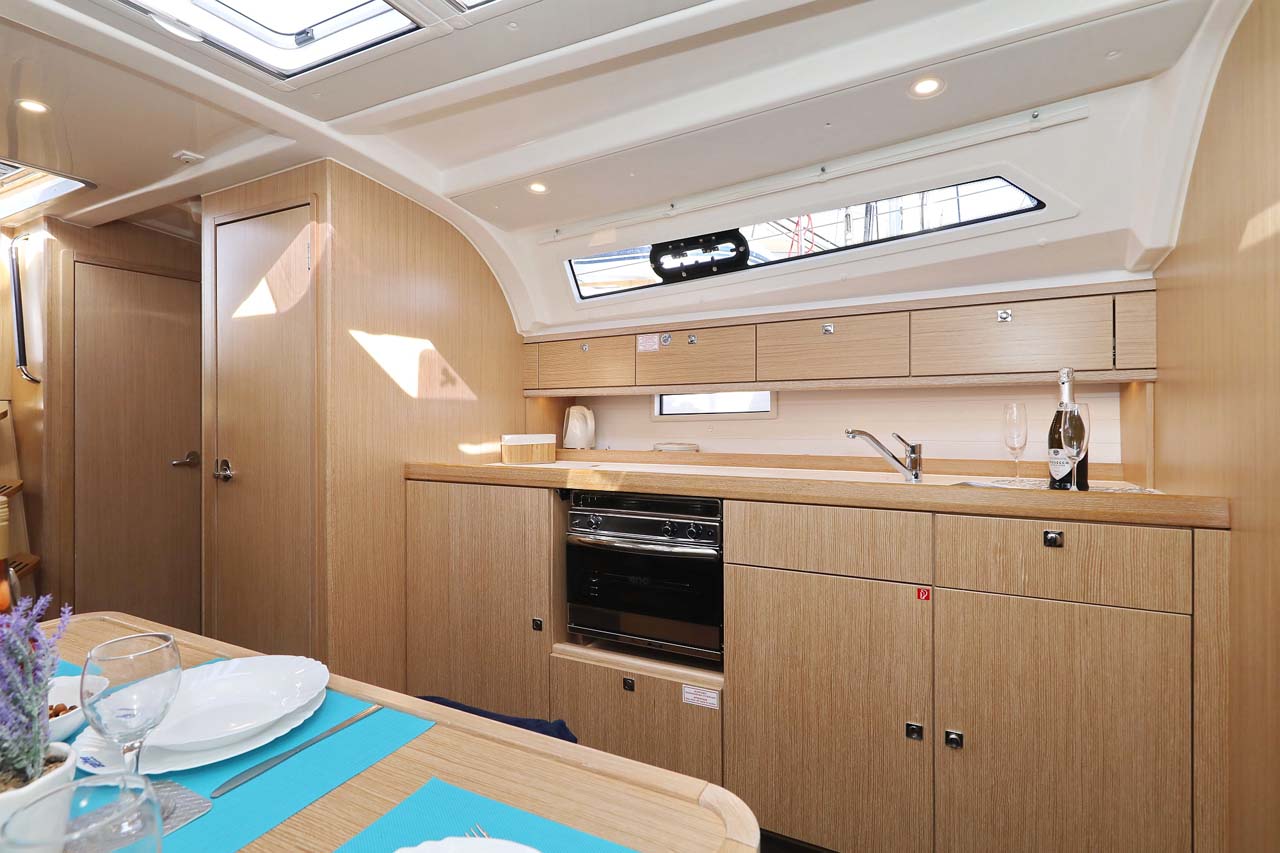 Bavaria Cruiser 41 Style — photo 16